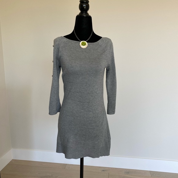 White House Black Market Sweater - Picture 2 of 5